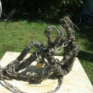 Prisonnier - sculpture de Joe Big-Big Sculteur pour la Paix.